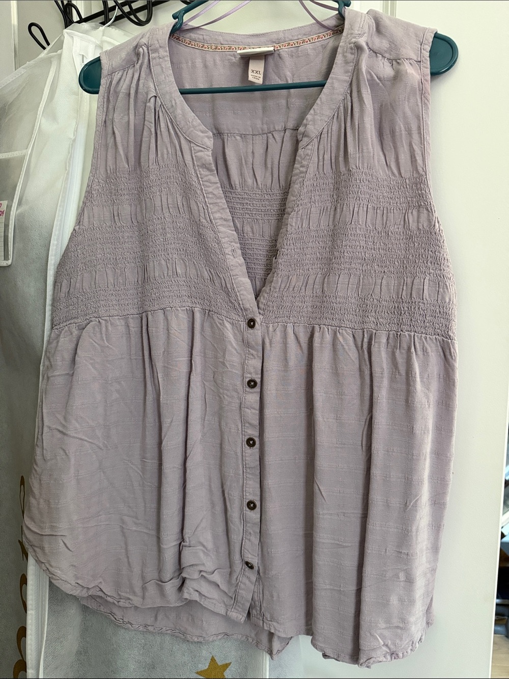 Knox Rose Light Lavender Button-Front Smocked Tank